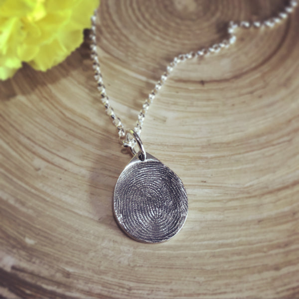 Memorial fingerprint jewellery