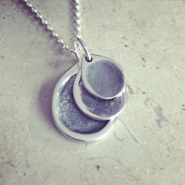 Fingerprint cascading necklace